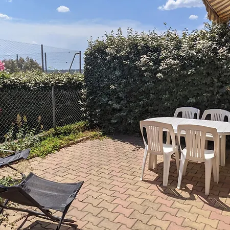 Villa Charmante Maison T2 Mezzanine Avec Jardin Et Parking, A 500m De La - 6 Pers. - Fr-1-797-46