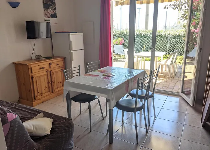 Villa Charmante Maison T2 Mezzanine Avec Jardin Et Parking, A 500m De La - 6 Pers. - Fr-1-797-46 Port-la-Nouvelle